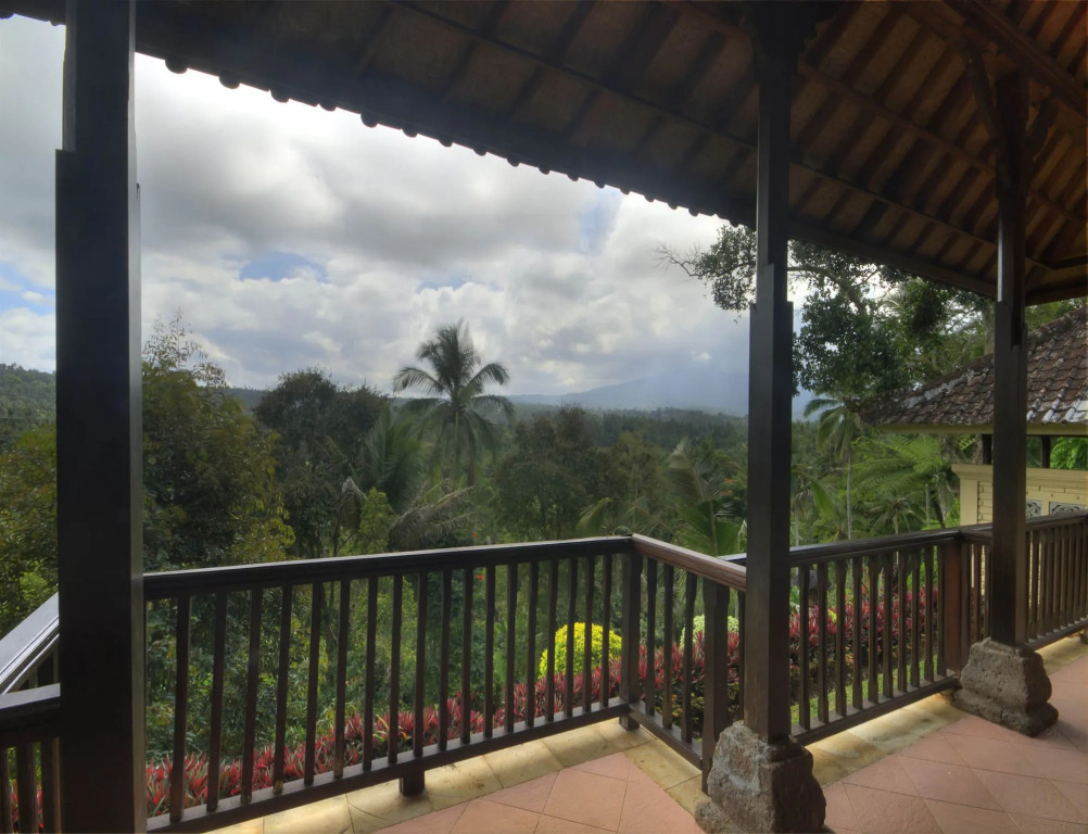 Cempaka Belimbing Villa