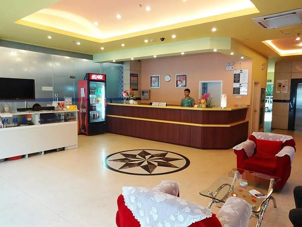 Home Inn Sanya Jiefang Third Road Pedestrian Street