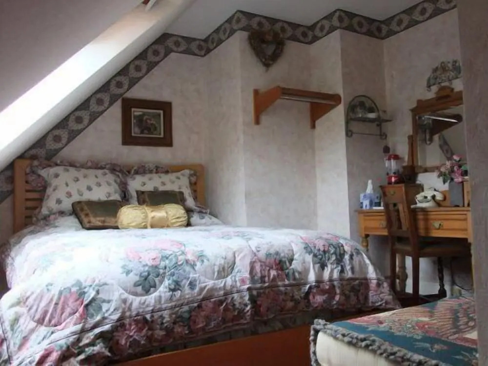 Robin's Nest Inn