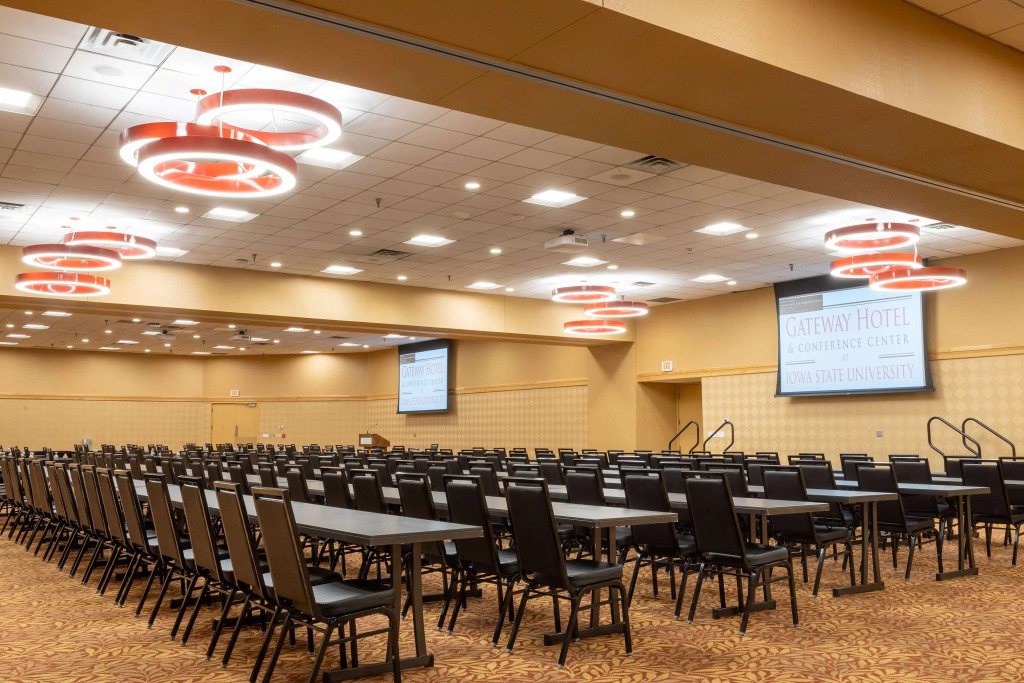 Gateway Hotel and Conference Center