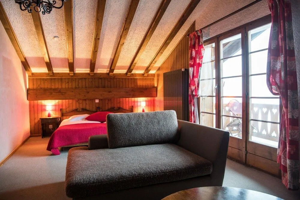 Shed HOTEL
