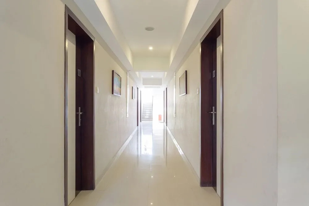 D Homz Suites
