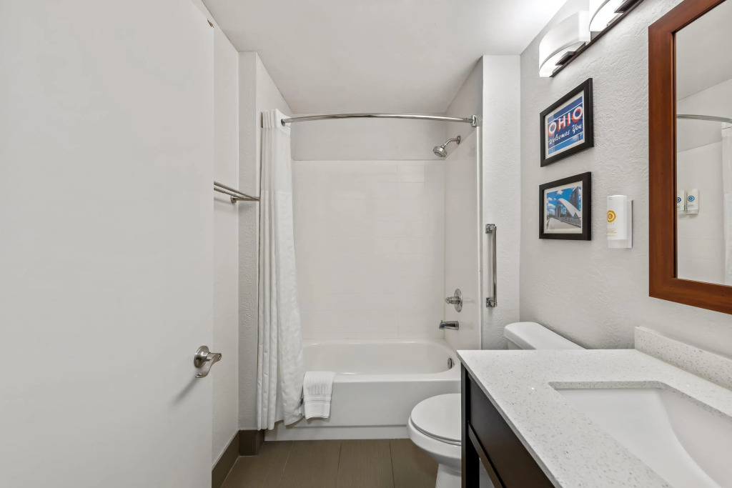 Comfort Inn & Suites Fairborn near Wright Patterson AFB