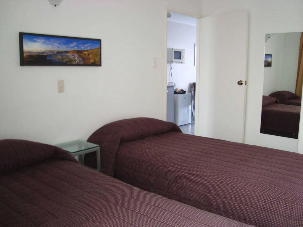 Aywon Motel