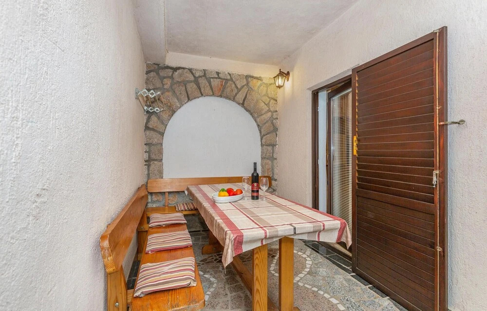 3 Bedroom Stunning Home In Omisalj