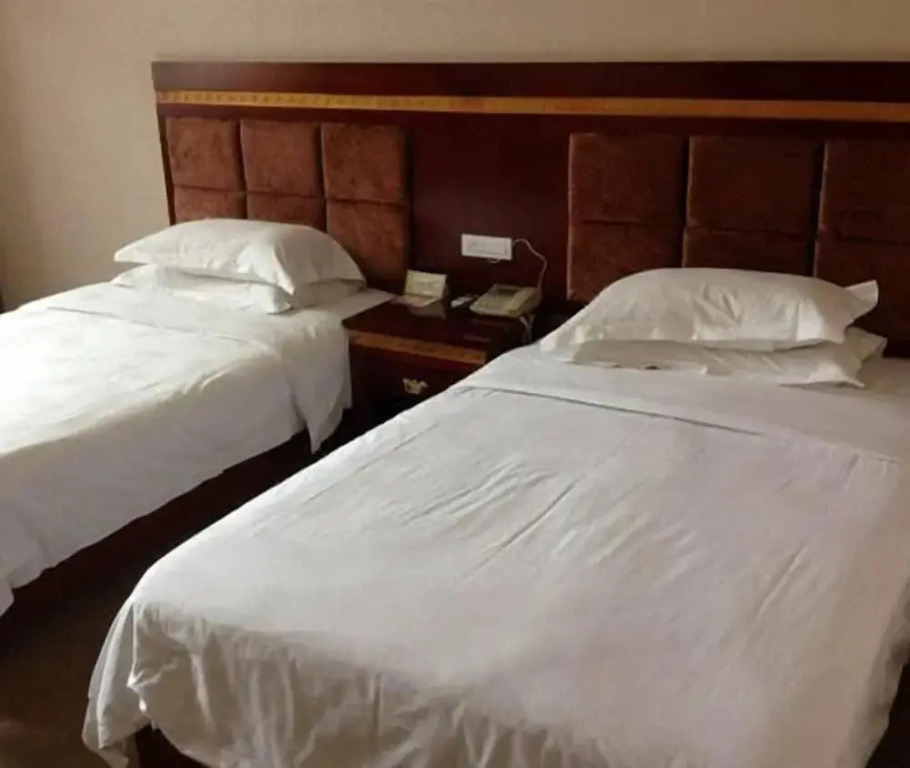 Zhushan Hotel