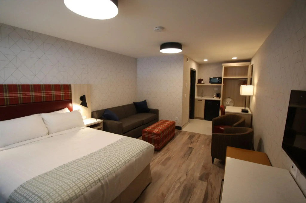 Mountaineer Lodge