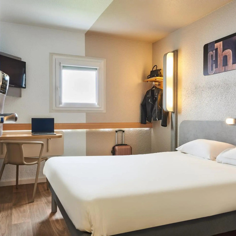 ibis budget Versailles Chateau Saint cyr lEcole
