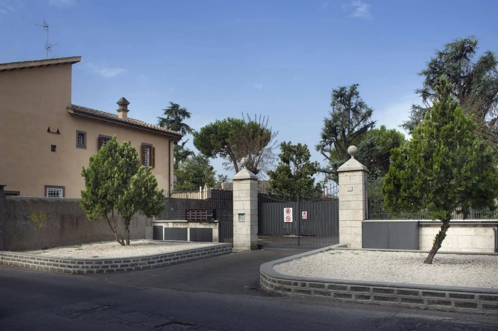 Liz Residence