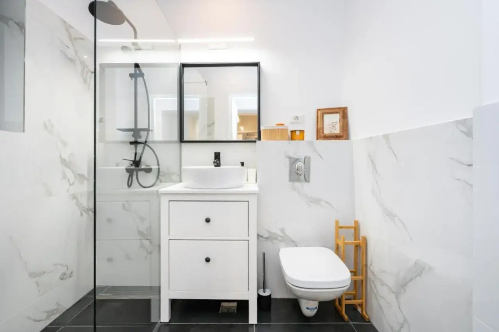 Superb City View - Bright & Stylish - 2BR