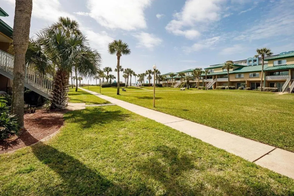 Seaspray Condos 109B