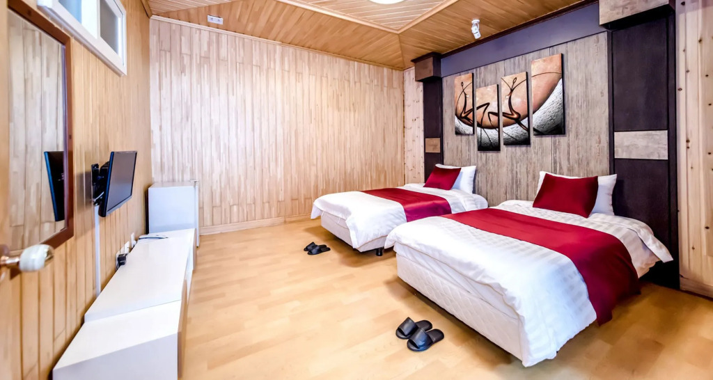 Myoung Song Resort