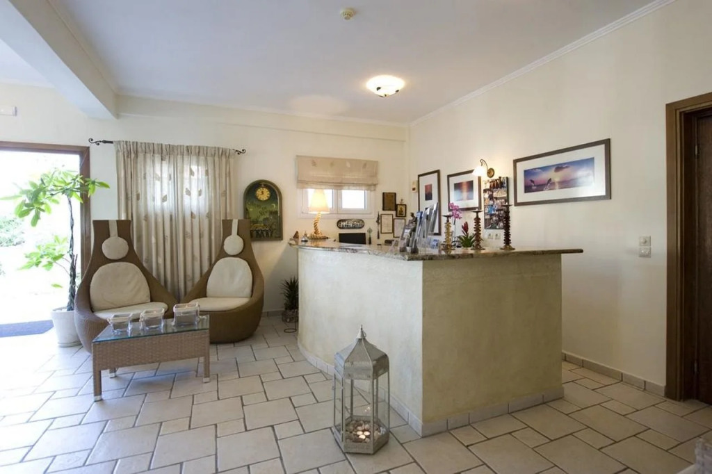 Ostria Hotel