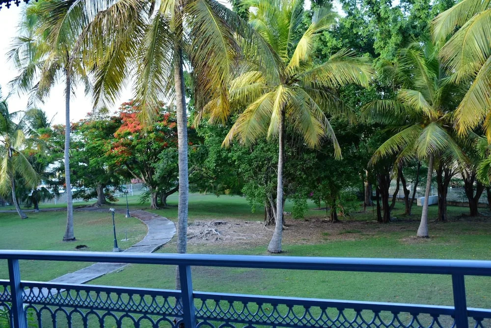 Studio in Saint-françois, With Pool Access and Furnished Terrace - 2 k
