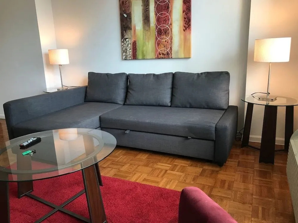 Downtown Luxury Suites