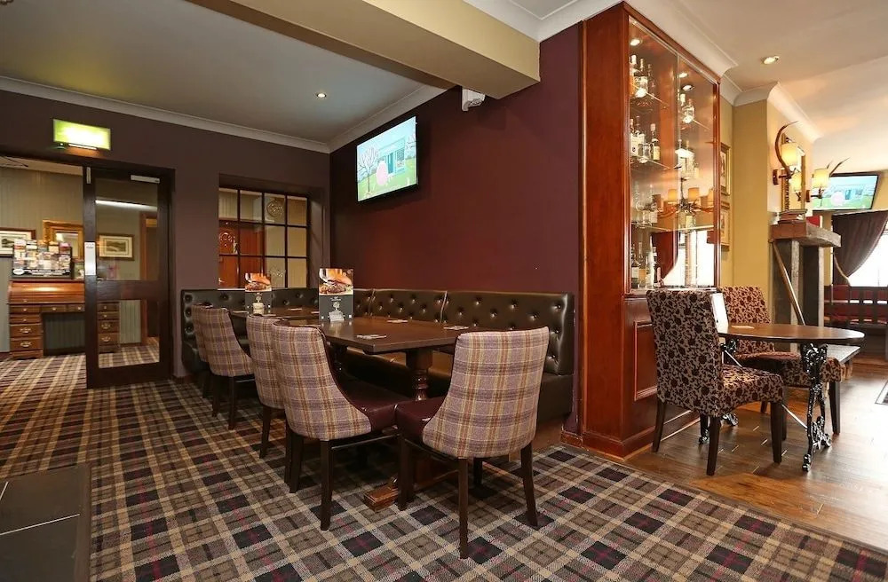 Newburgh Inn