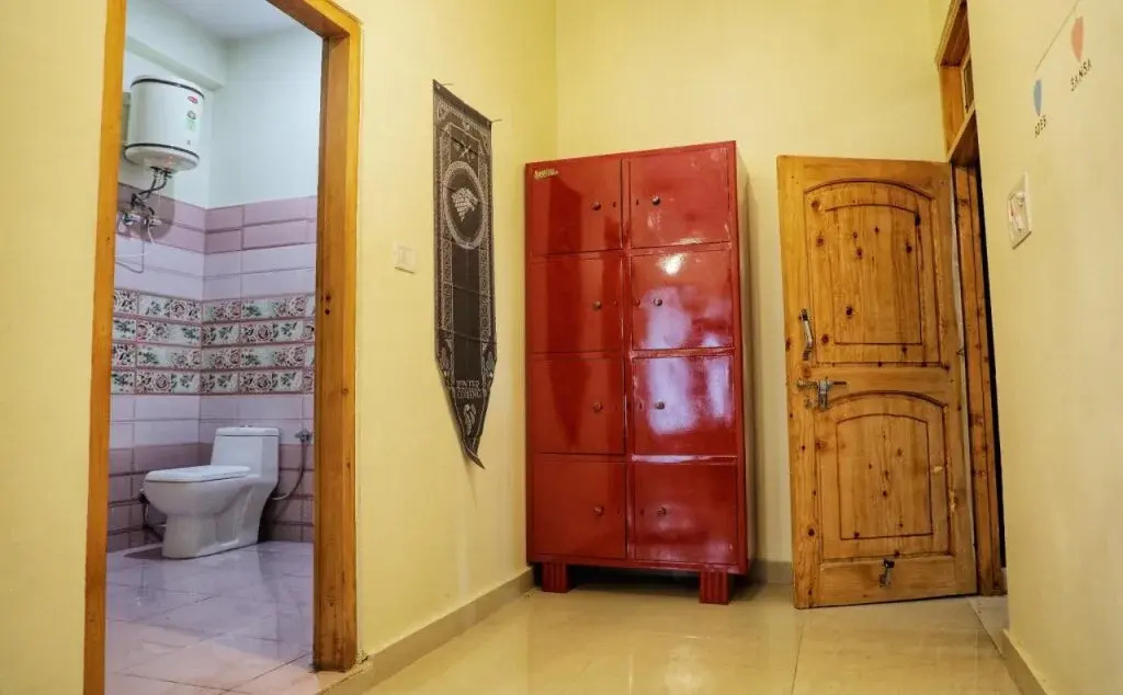 Whoopers Boutique Kasol - Harry Potter themed