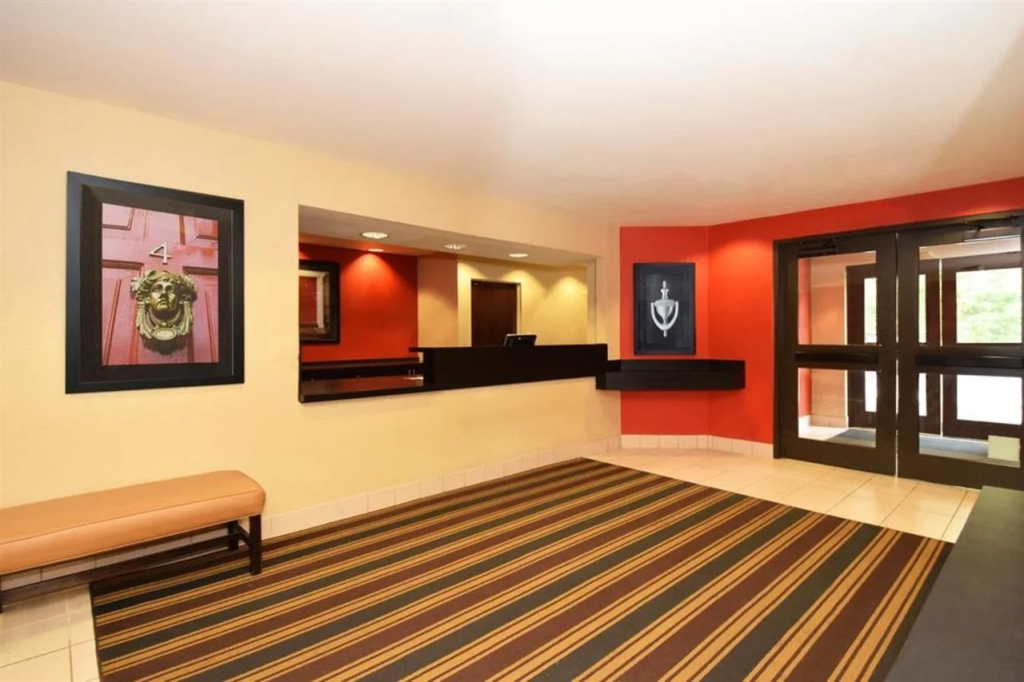 Extended Stay America Suites - Santa Barbara - Calle Real