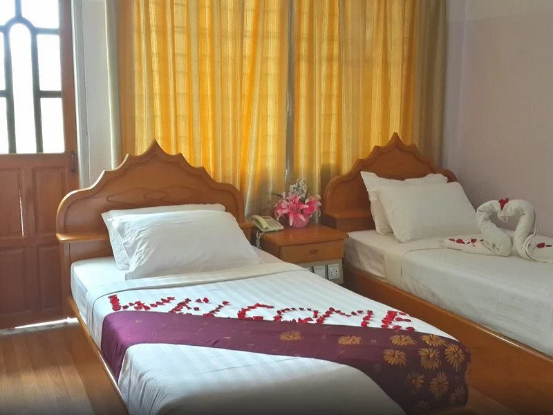 New Palace Hotel