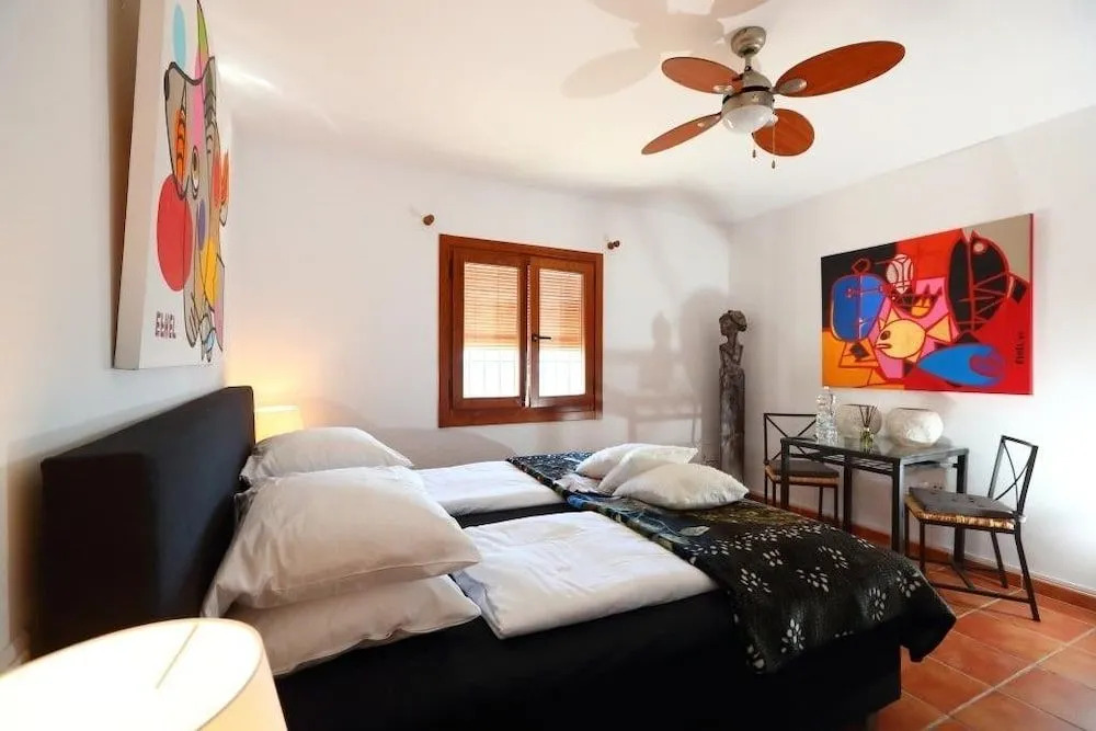 B&B Casaluthel