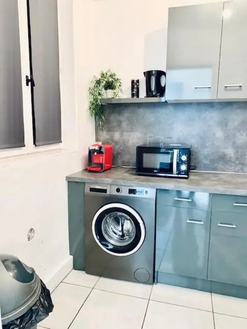 Maison 2 Chambres - Lille - 4 Pers - 300m Metro (Adults Only)