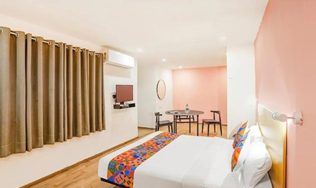Townhouse Hotel Royal Adress Nearest Parthala Chowk