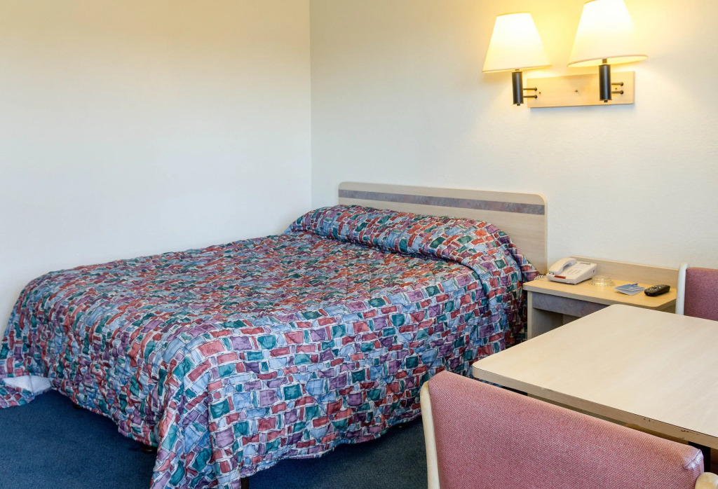 Express Inn Near Columbus Airport