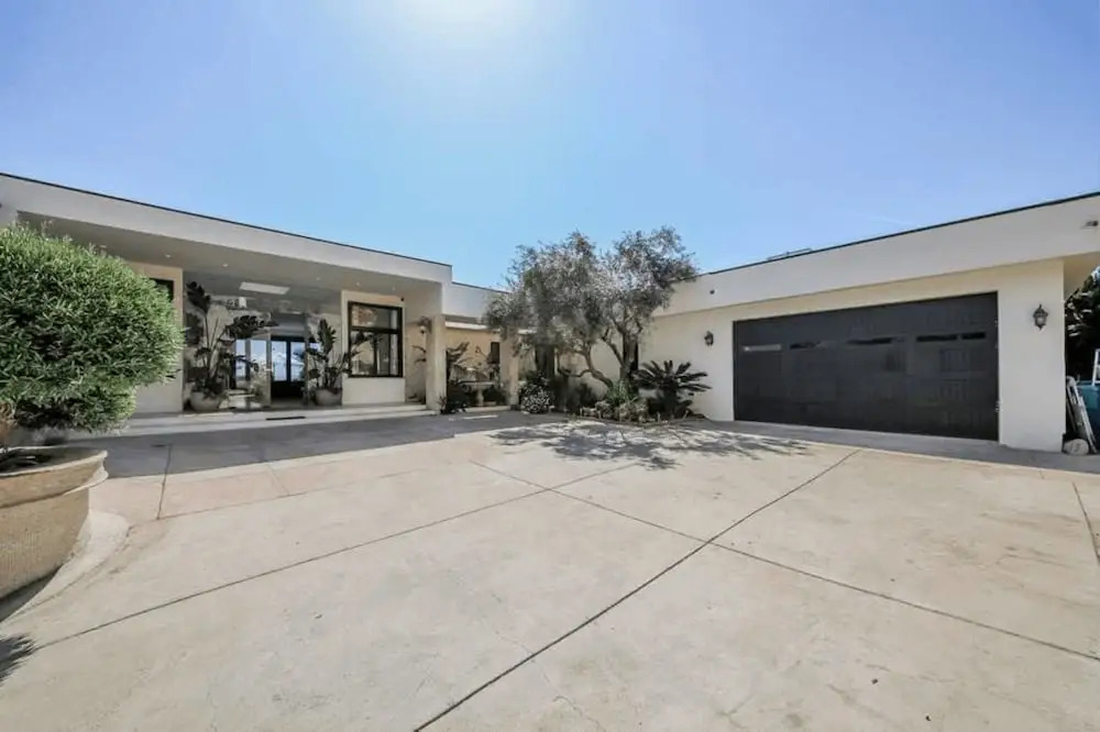 Villa Hillside