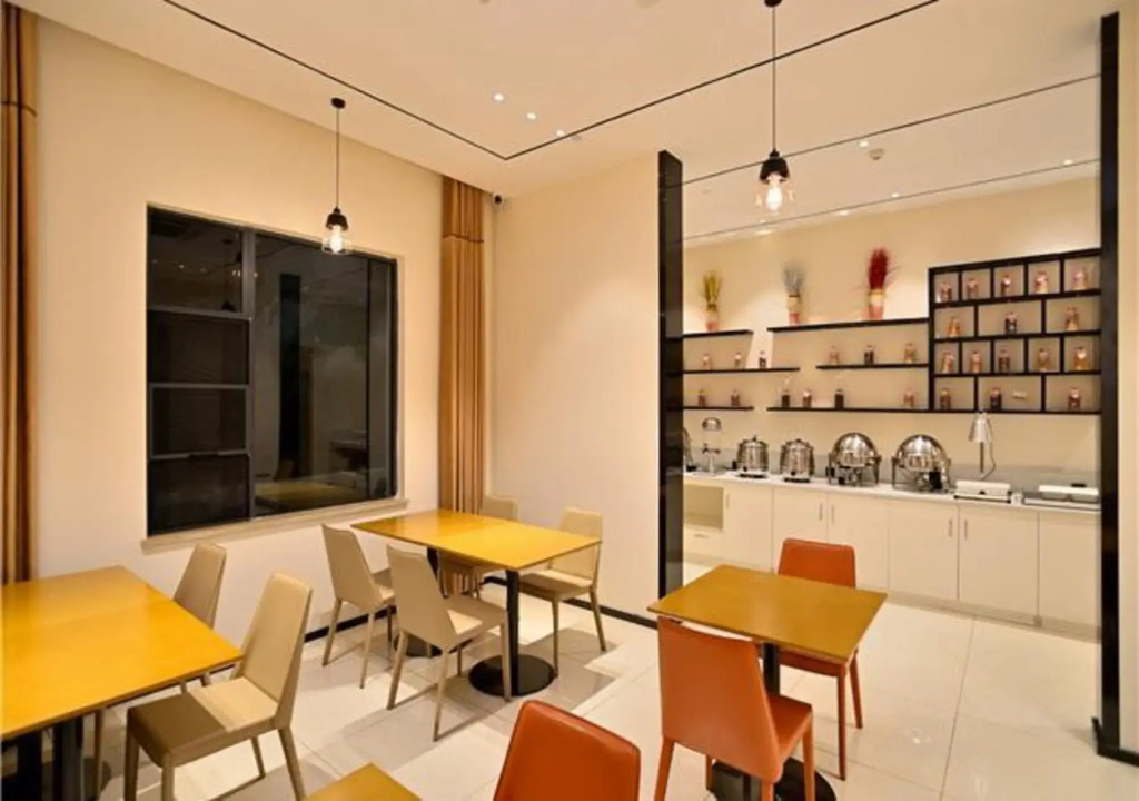 City Comfort Inn Kunming Airport Center
