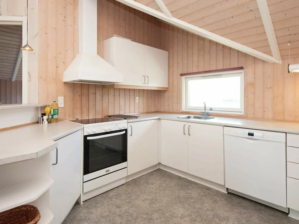 Homely Holiday Home in Juelsminde Near Sea