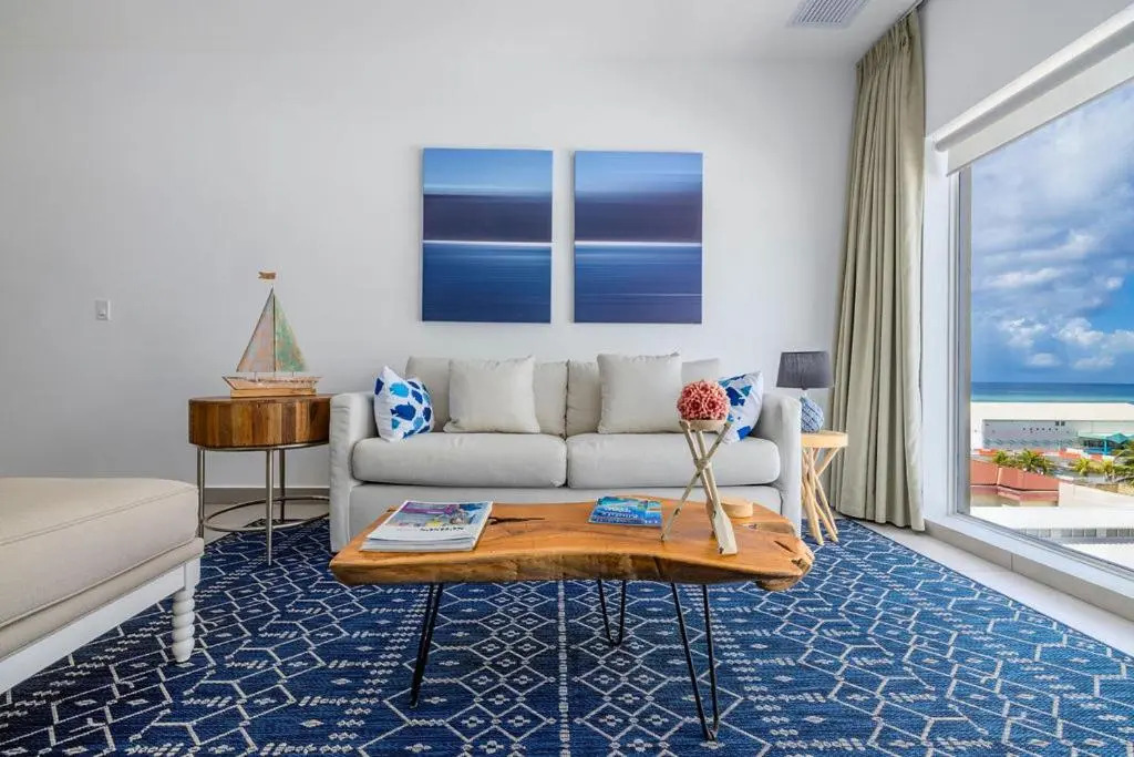 HH-2BStd614 - All shades of Blue OCEANFRONT luxury condo,
