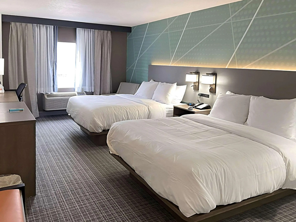 Comfort Inn & Suites Louisville Airport Fair & Expo