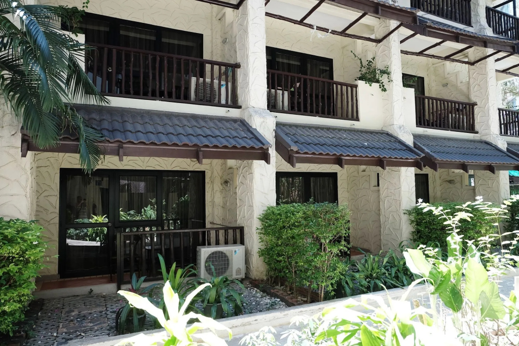 White House Resort
