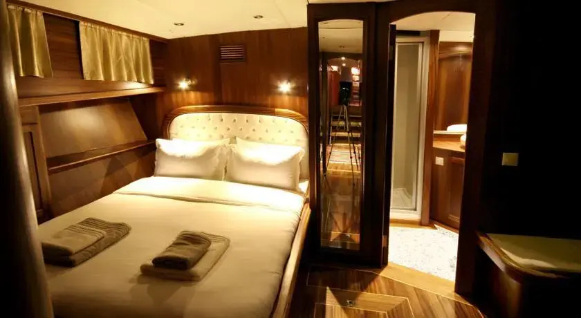 Boat Onelli