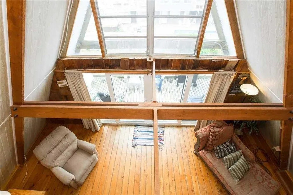 Sea Loft by RedAwning