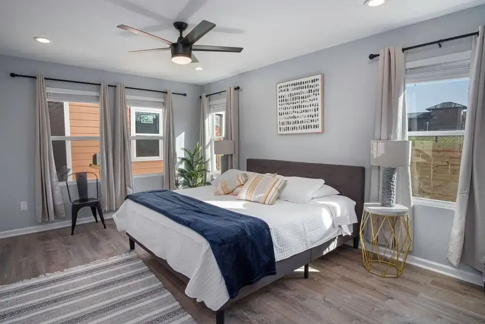 Adorable 4BR 2BA Close to Riverwalk and Downtown