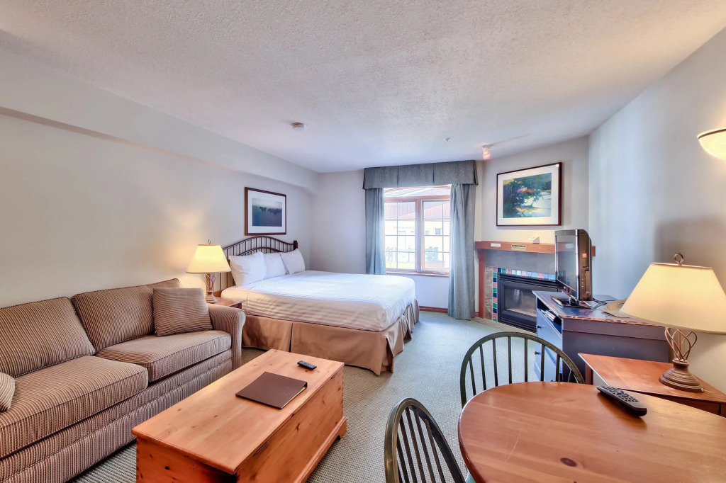 Hearthstone Lodge