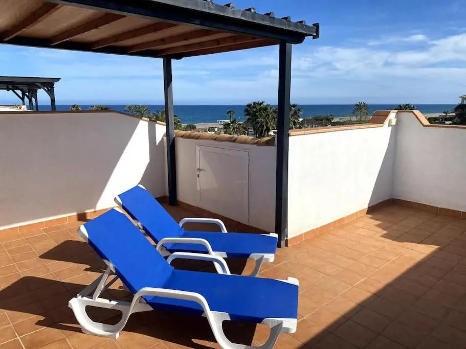 Ático en 1º línea con impresionantes vistas al mar