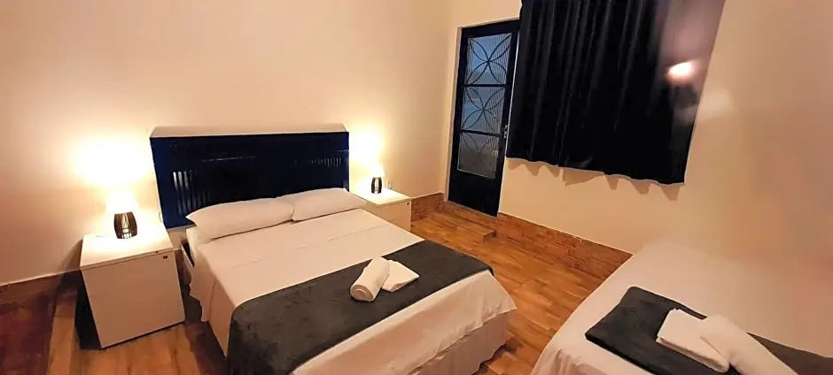 LÍAH Hostel & Suites