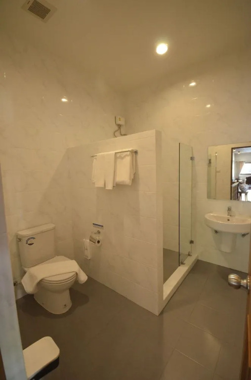 Sakorn Residence and Hotel