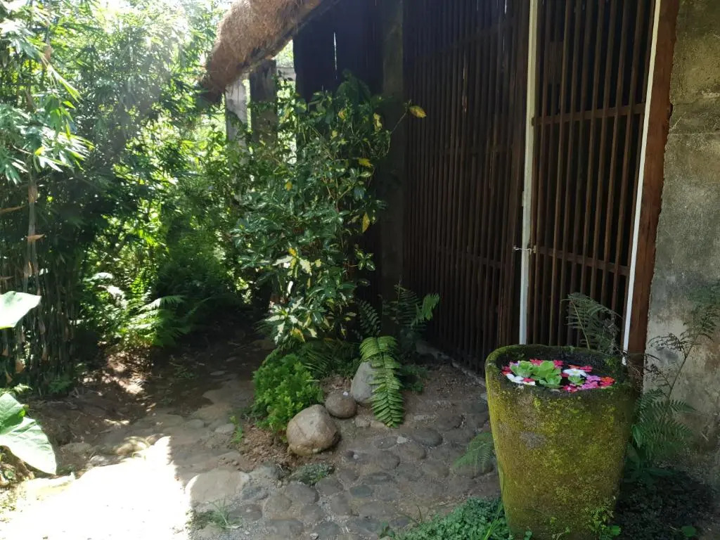 Maka-Kalinaw 4 Wabi-sabi Room, Spa bath
