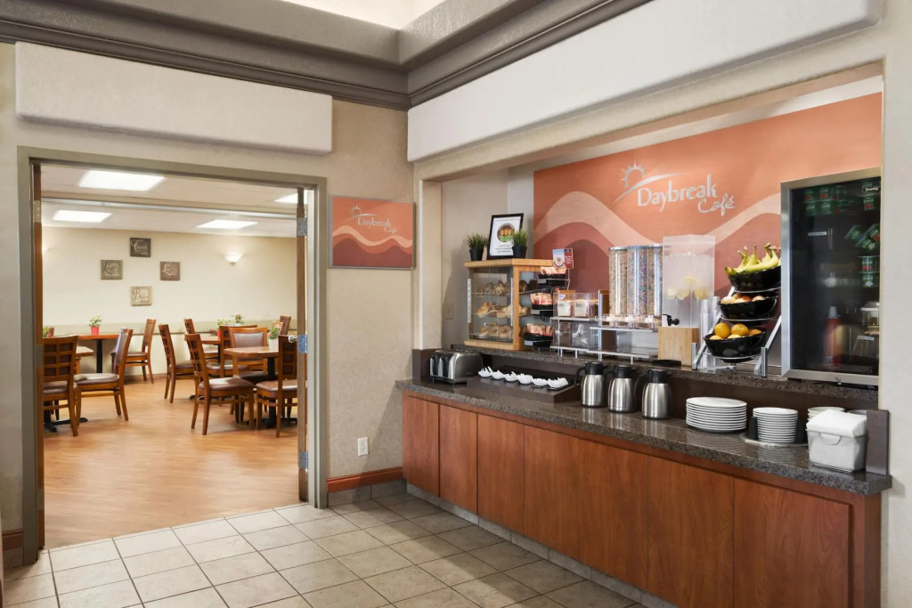 Prairie Crest Calgary Airport by IHG
