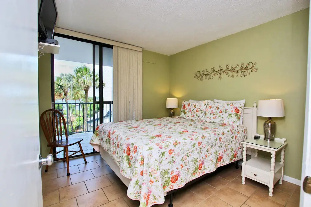 Gulf Shores Surf and Racquet Club by Youngs Sun Coast