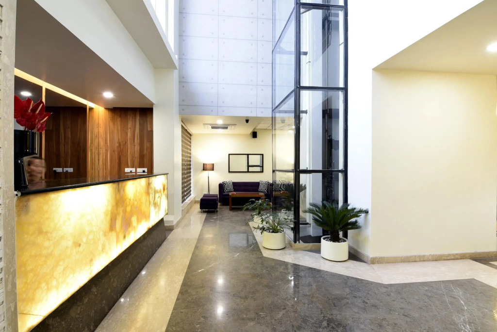 Hotel Poinisuk
