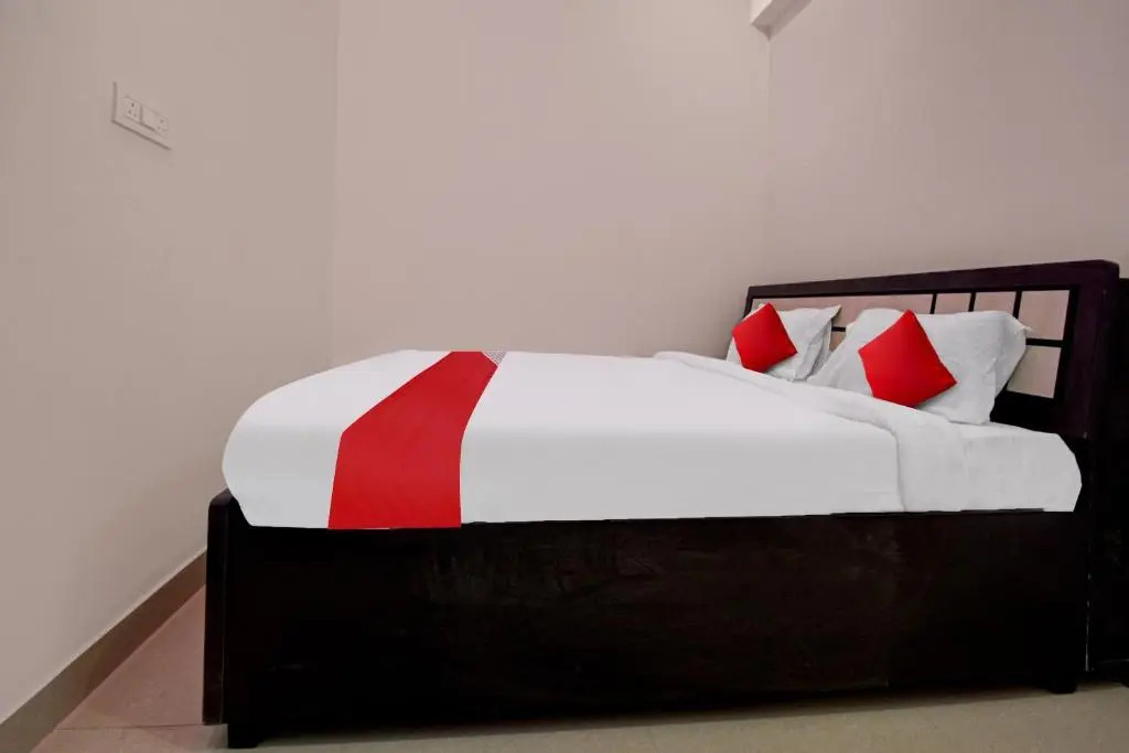 OYO Flagship 80528 Hotel Manisha Palace