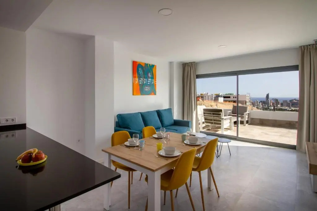 Apartment Camporrosso 12 by BookaParadise