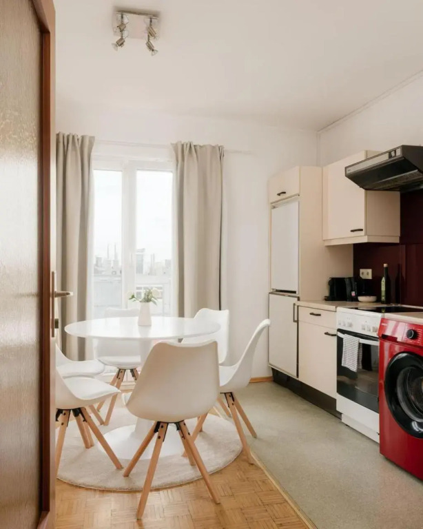 Apartment ZENTRAL direkt an U-BAHN STATION