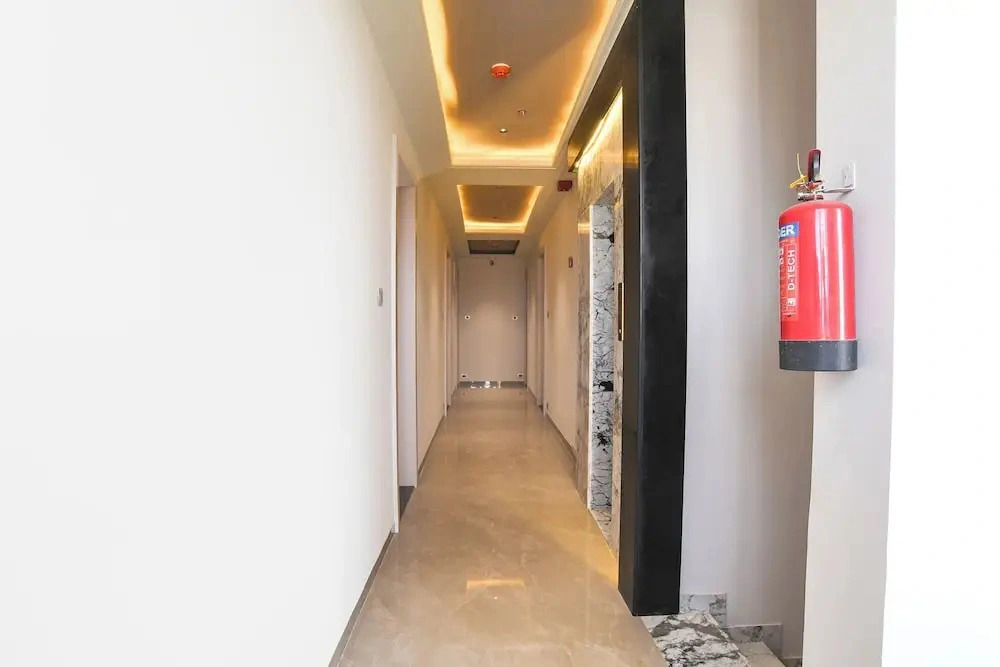 Fabhotel Raj Villa I
