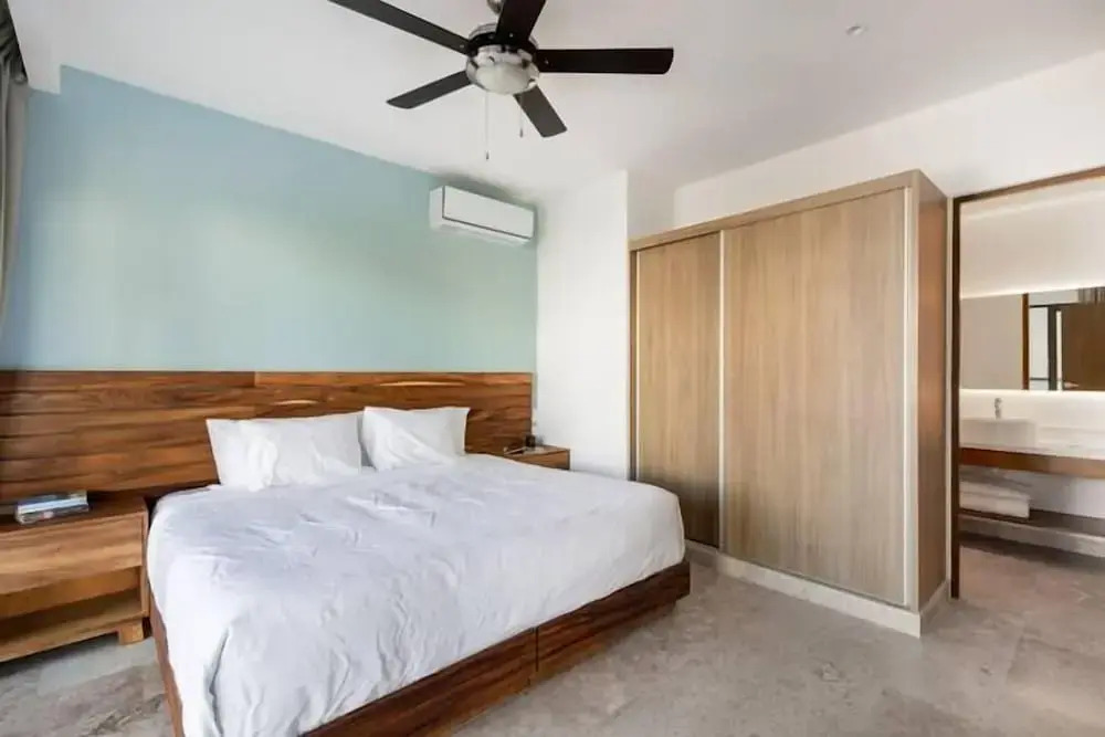 Apartments near the beach pool and gym
