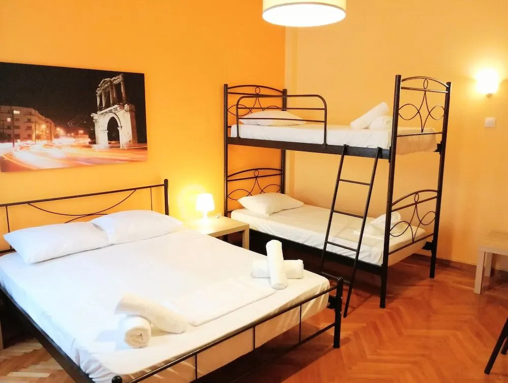 Acropolis museum family apartment